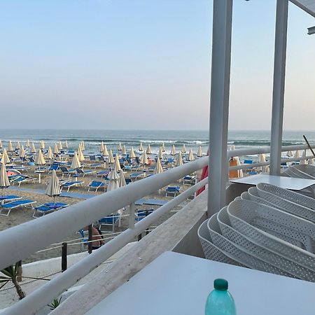 Angolo Paradiso Bed & Breakfast Napoli Bagian luar foto
