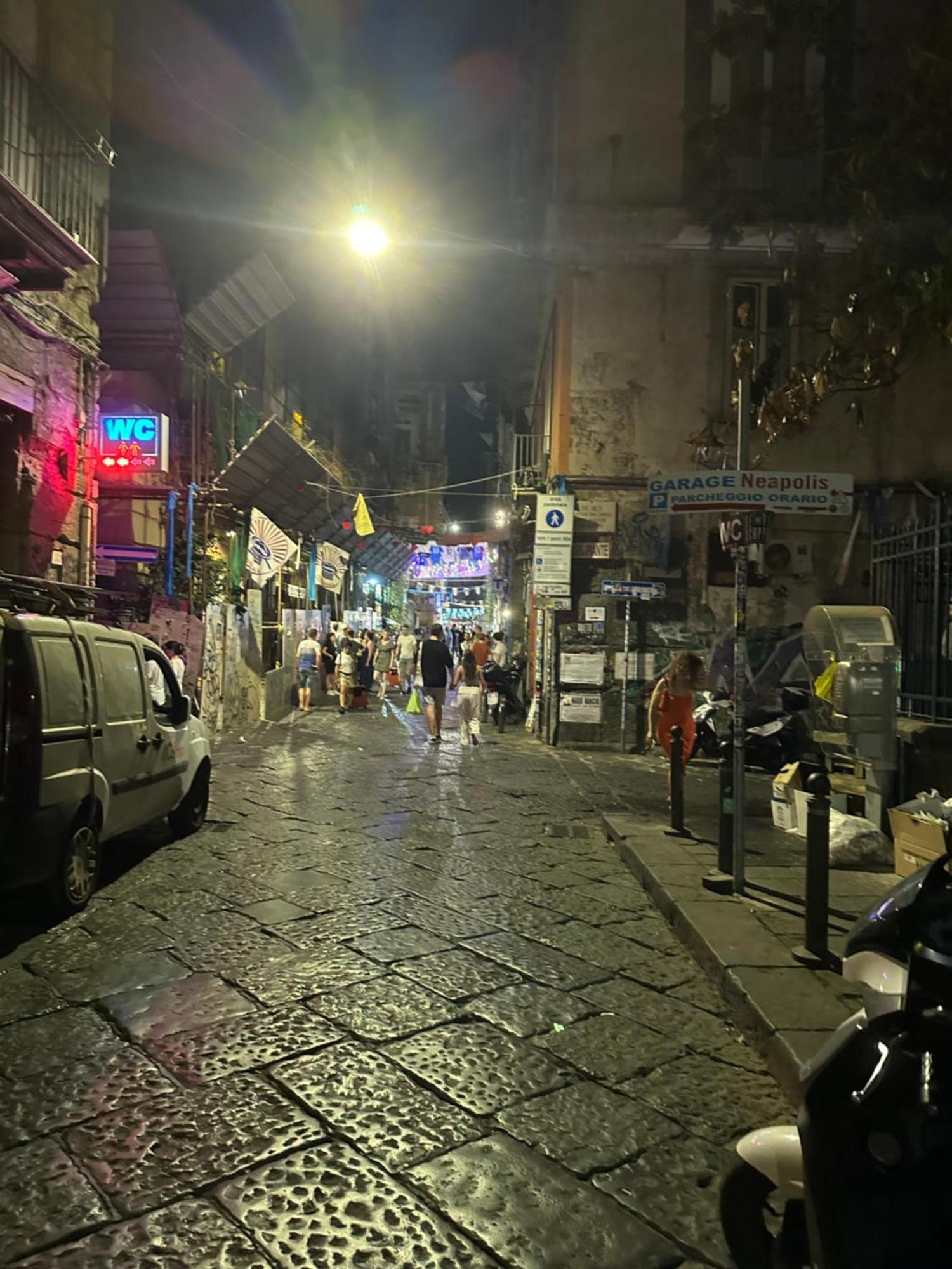 Angolo Paradiso Bed & Breakfast Napoli Bagian luar foto