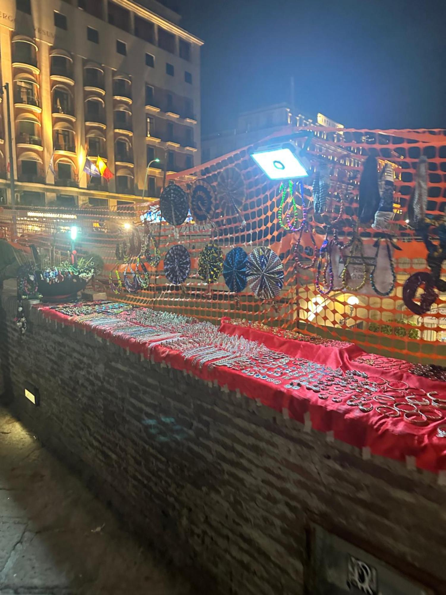 Angolo Paradiso Bed & Breakfast Napoli Bagian luar foto