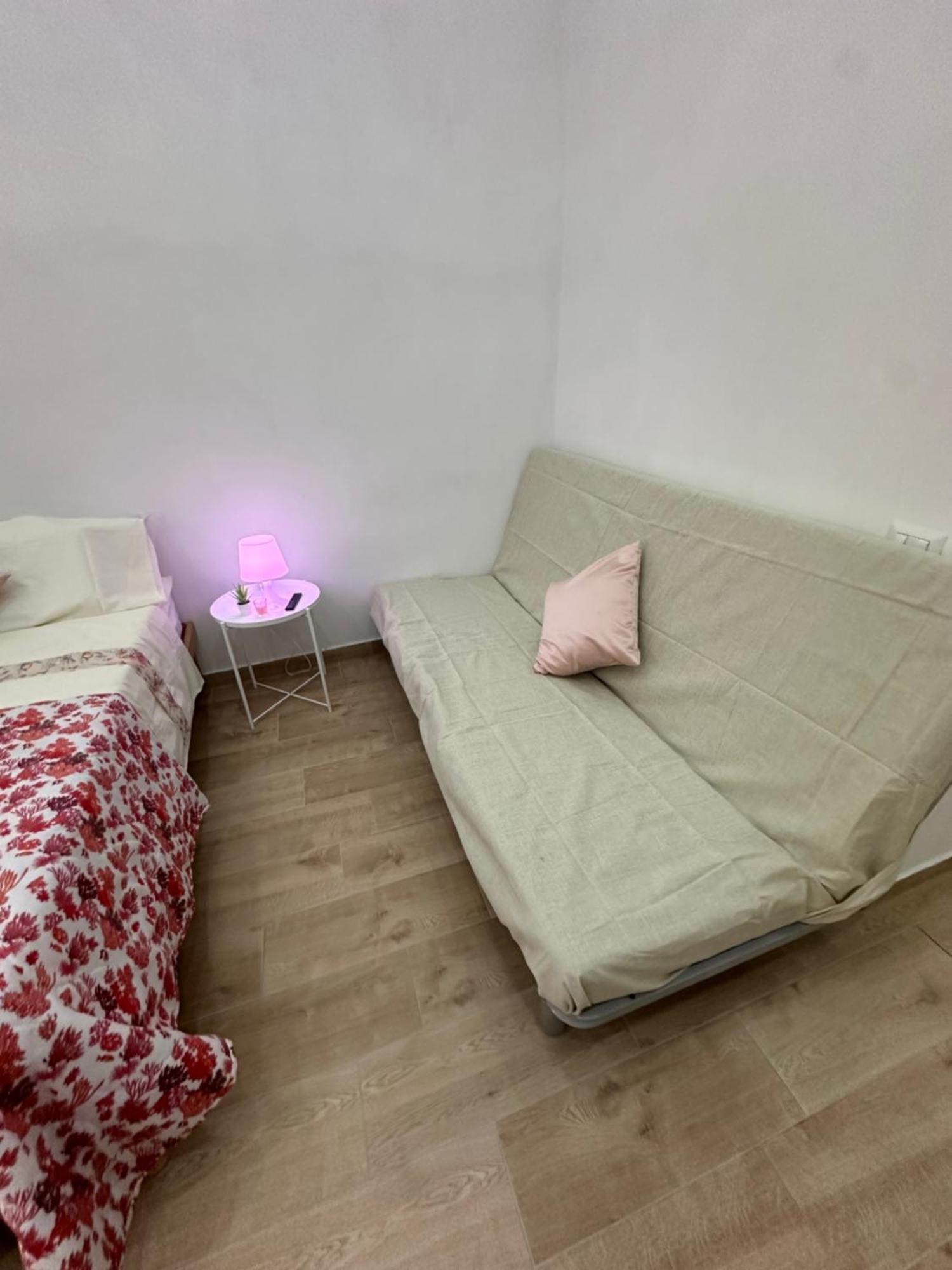 Angolo Paradiso Bed & Breakfast Napoli Bagian luar foto